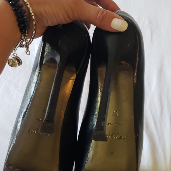 Shoes - Picture 4 of 4